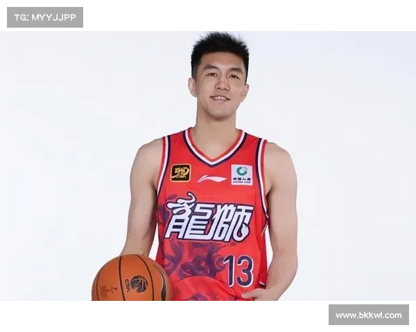 郭艾伦三对三恢复对抗训练 复出时间仍待确定